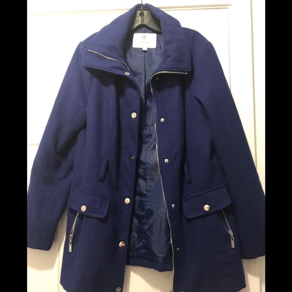 Guess light coat